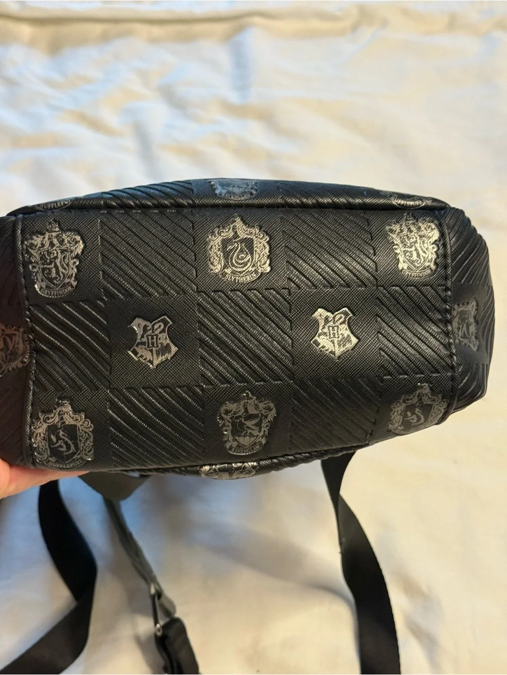Loungefly Harry Potter Black Mini Backpack black Hogwarts House crest bookcore